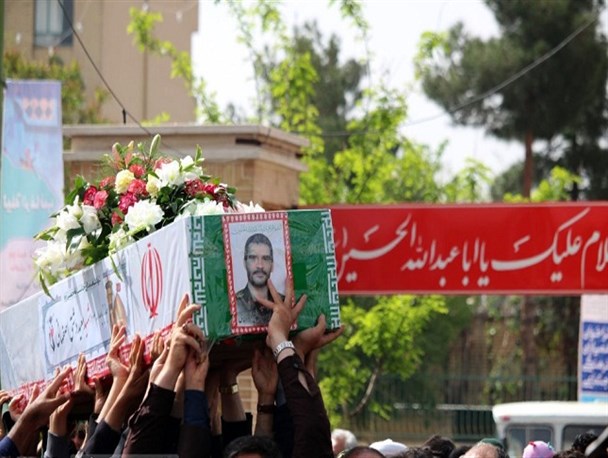 پیکر مطهر جانباز ۷۰ درصد دفاع مقدس در اصفهان تشییع شد+ تصاویر