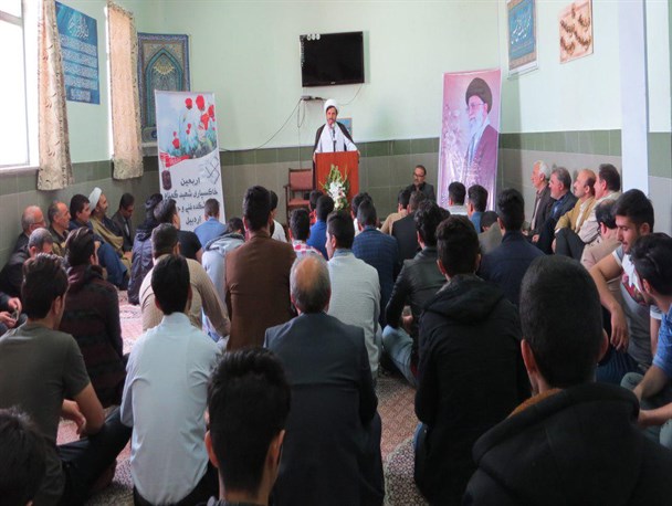 مراسم چهلم شهدای گمنام آموزشکده فنی رازی اردبیل برگزار شد