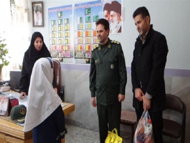 کمک رسانی به 1500 دانش آموز محروم اردبیل در قالب طرح "یک کاسب یک دانش آموز"+عکس