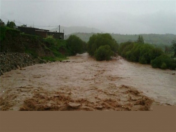 خسارت یک میلیارد تومانی سیلاب به جاده های بخش گلباف/مشکل آب دهستان کشیت تا پایان امروز حل می شود