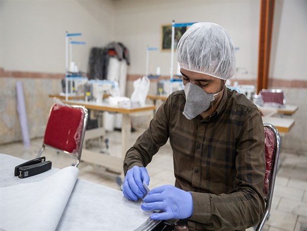 توزیع بیش از 90 هزار پاپوش و شیلد در بیمارستان‌های مشهد