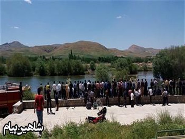 کشف جسد جنازه جوانی در رودخانه جغاتو شاهین دژ+تصاویر
