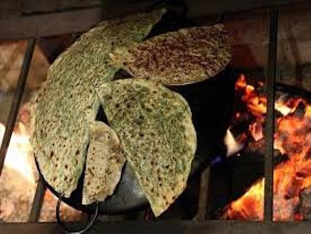 برپایی جشنواره پخت غذاهای محلی به مناسبت هفته میراث فرهنگی در پاوه