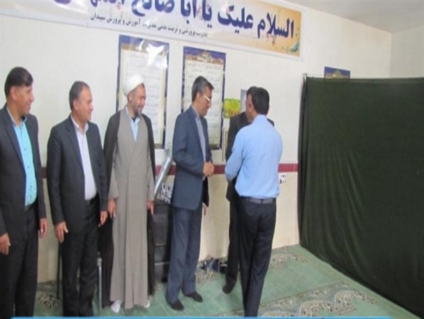 فرهنگیان جانباز سپیدان تجلیل شدند