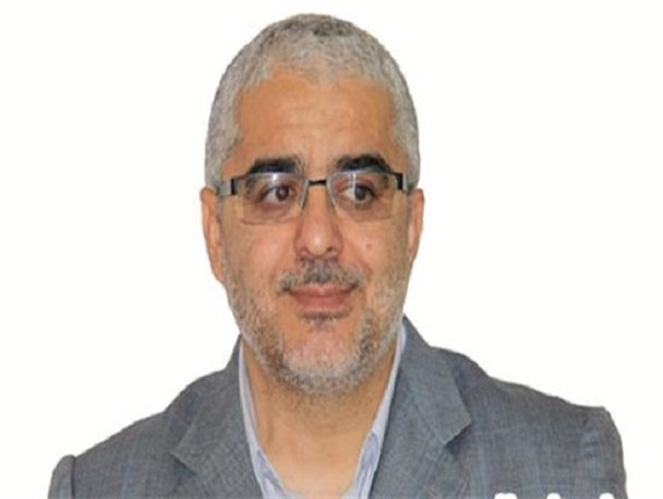چطور می شود که سرافراز در یک و نیم سال از عرش به فرش برسد؟/ اظهارات متناقض نماینده رشت در کمتر از دو سال