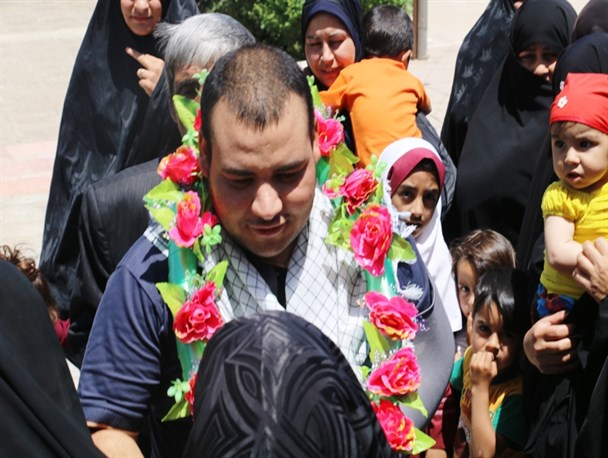 استقبال گرم بجستانی‌ها از سرباز فداکار