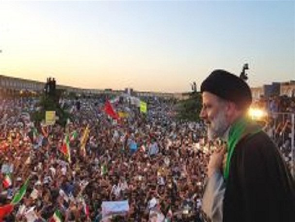 تشکر از اقدام زمان شناسانه قالیباف/دولت باید به مردم گزارش بدهد برای «مبارزه با فساد» چه کرده است