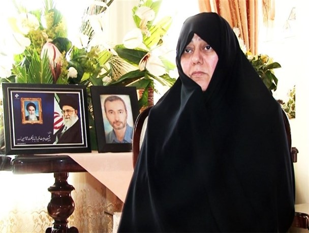 دولت به جای توجیه های بیهوده، به بی‌عرضگی‌اش در حل مشکلات کشور اعتراف کند
