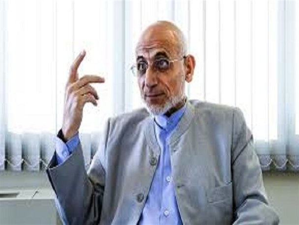 خرید آرای دهیاران اهانت به ملت ایران است/ دولت به بهانه رفع تحریم 4 سال کشور را معطل گذاشت