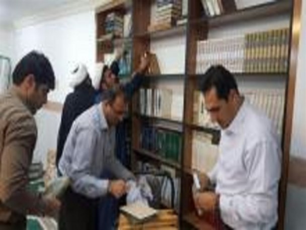 مساجد و بقاع متبرکه سرپلذهاب غبارروبی و عطرافشانی شد+ تصویر