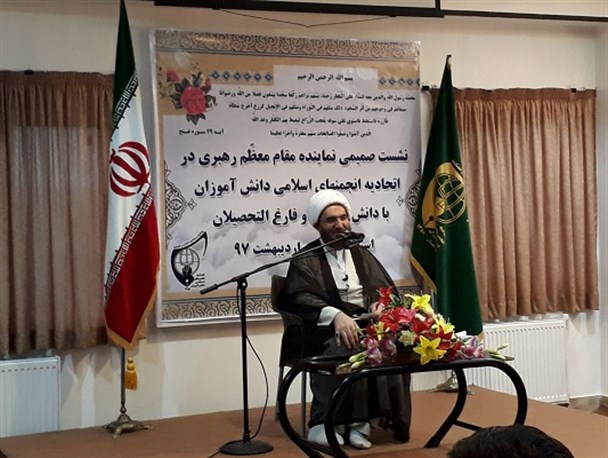 احسان دانش آموزان از داشته های خود به اندازه فعالیت های انقلابی سازندگی دارد