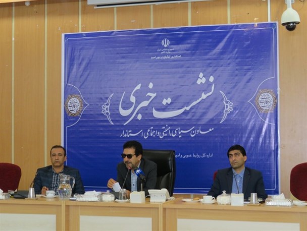پاسخ جالب معاون سیاسی استاندار به عدم حضورش در شهرستانهای استان/دنبال تغییر اتوبوسی مدیران نیستیم/برخورد قاطع با کاندیداهای متخلف نمایندگی مجلس