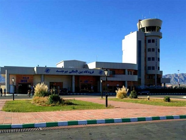 پروازهای سومین فرودگاه کشور روی باند کنسلی/ از نبود پروازهای منظم تا پیگیری برای ایجاد شرکت هواپیمایی بومی