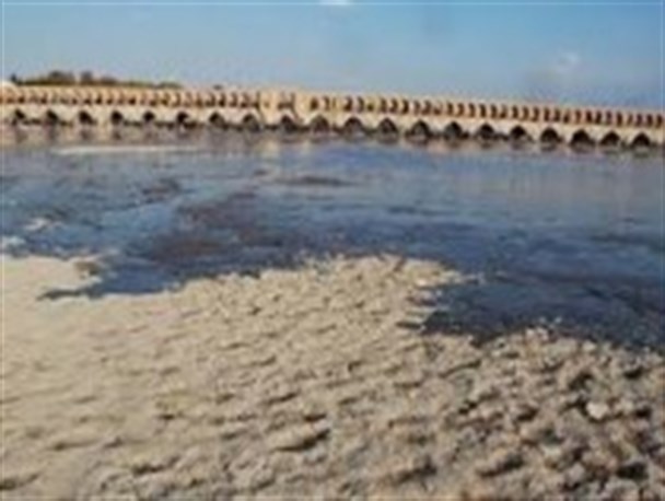 اصلاح کانال های منتهی به مزارع راهی مناسب جهت جلوگیری از پرت آب در مزارع است