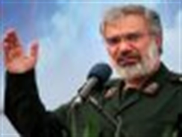 مشخصه‌ اصلی پاسداران بصیرت است