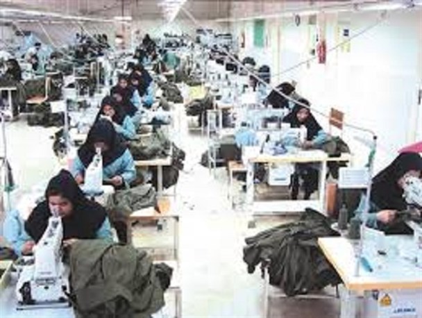 کاهش ۸۰ درصدی ظرفیت تولید پوشاک در خراسان رضوی/ دولت از واحد‌های تولید پوشاک حمایتی نمی‌کند