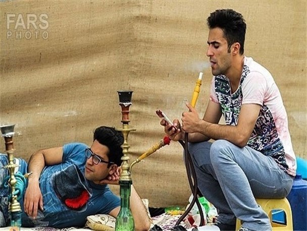 قلیان کشیدن جوانان سنندجی سوغات کمبود امکانات تفریحی
