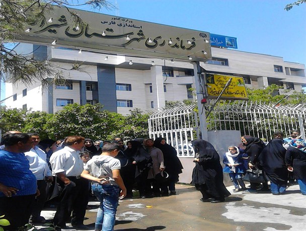 بی قانونی در مدارس فارس؛ اهالی کوشکک را به فرمانداری کشاند