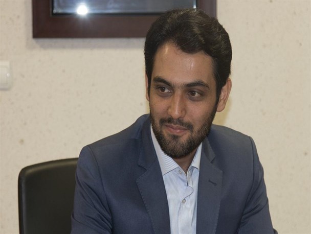 در استان البرز شیرازه امور فرهنگی در اختیار مسئولین نیست/ تعطیلی شورای فرهنگ عمومی به جریان فرهنگی استان ضربه می زند