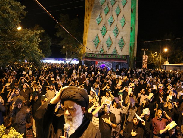 تصاویر/مراسم احیای شب 21 ماه رمضان در تپه نورالشهدا گرگان