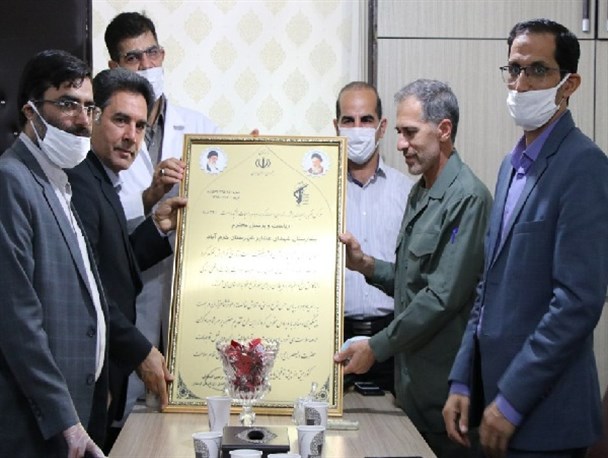 جهادگران خط مقدم مبارزه با ویروس کرونا در لرستان تجلیل شدند+ عکس