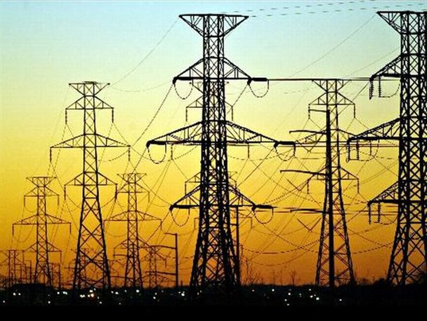 ۵ ساعت قطعی در مقابل ۱۹ ساعت برق رایگان برای کشاورزان/ دریافت پاداش با اجرای تعطیلات و تعمیرات دوره ای برای مشترکین صنعتی