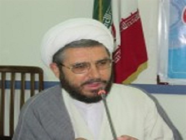 مسئولان کشور باید پاسخ کوبنده به گستاخی‌های عربستان و فرانسه بدهند