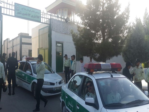 دستگیری ۴۲ اتباع بیگانه و کشف لوازم قاچاق در نصیرشهر