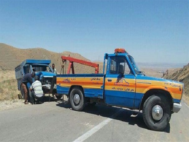 واژگونی یک دستگاه وانت نیسان در مراوه تپه + تصاویر