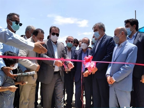 آغاز عملیات لوله‌گذاری و طرح آب‌رسانی خط انتقال آب خلیج فارس به استان فارس/ تامین آب مهمترین زیرساخت جهت توسعه صنعتی است