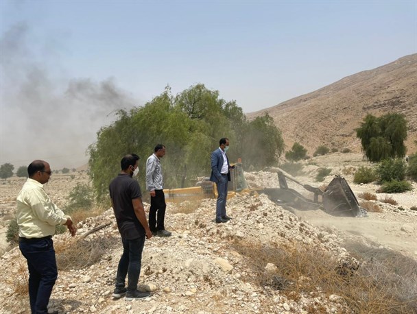 رفع تصرف ۱/۵ هکتار از حریم رودخانه هشنیز در هرمزگان