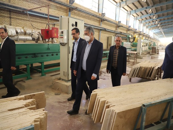 بازگشت کارخانه سنگ میبد به چرخه تولید بعد از پنج سال