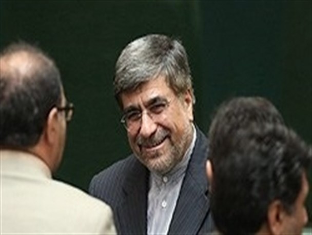 حسینی از شخصیت‌های فرهیخته کشور است/قوانین دست‌وپاگیر را حذف می‌کنیم