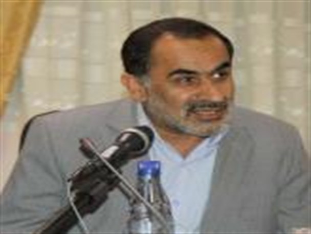 با پخش ترانه های مبتذل ، بچه ها را شکنجه روحی میدادند