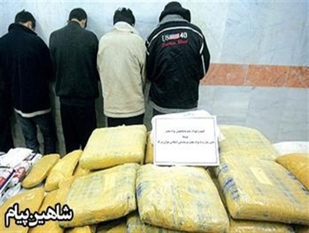 6 کیلوگرم مواد مخدر در شاهین دژ کشف شد