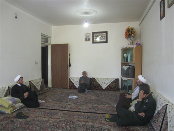 دیدار امام جمعه و فرمانده سپاه قهاوند با آزادگان