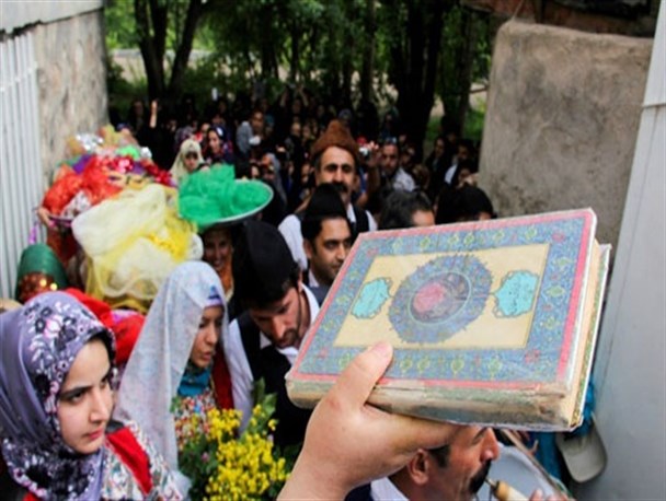 جشن های عروسی که دست سنت را در حنا می گذارند+تصاویر
