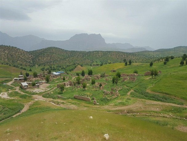 محرومیت؛ روستای "توی چاه" را متروکه کرد