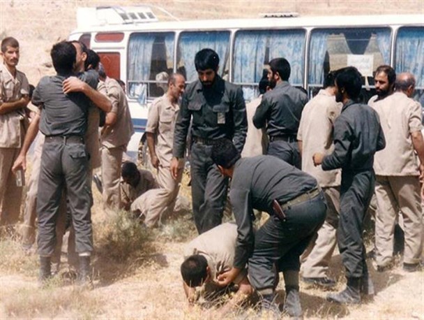 پرستوهایی که شهادت را احساس کردند/ آثار هنری عاجز از به تصویرکشیدن اسارت و آزادگی است