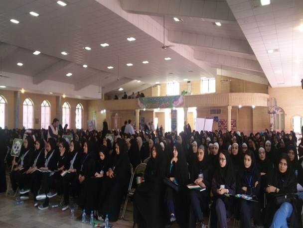 همایش دختران برگزیده سراسر کشور در نیشابود آغاز به کار کرد