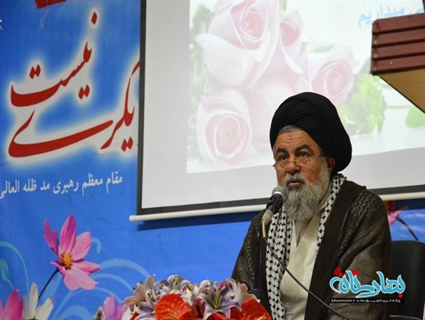 استعمال قلیان خلاف قوانین کشور می باشد/ جوانان با یک کوتاهی، زندگی خود را خراب می کنند