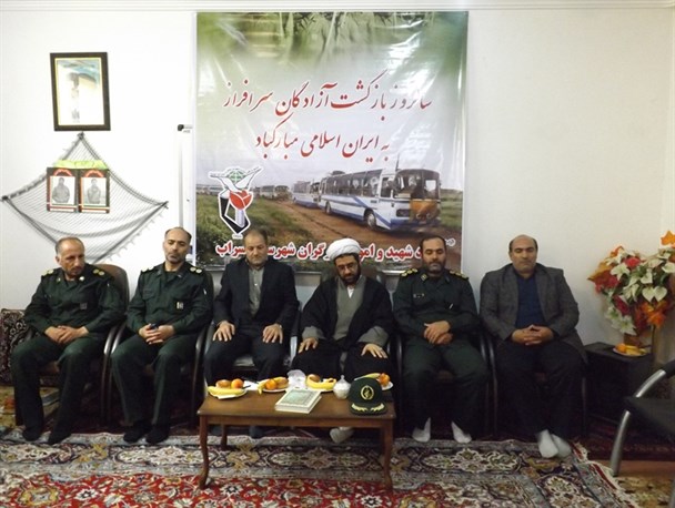 آزادگان و شهدا تربیت یافتگان سنگر مسجد هستند