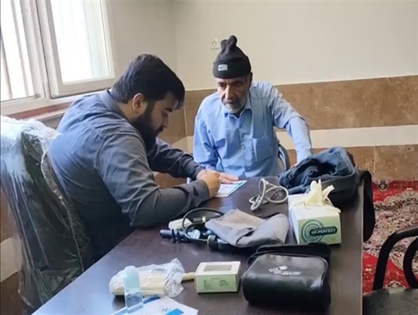 ارائه خدمت پزشکی به ۲۴۰ نفر از اهالی روستاهای محروم سرخس