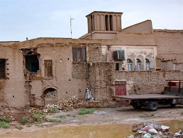 صدور پروانه رایگان برای بازسازی ساختمان‌های آسیب دیده از سیل یزد