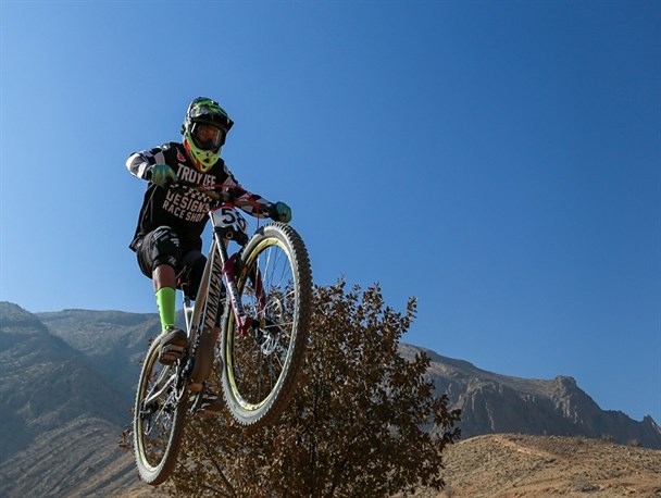 اعتراض رکابزن کوهستان، پاسخ فدراسیون دوچرخه سواری؛ ادعایت را ثابت کن!