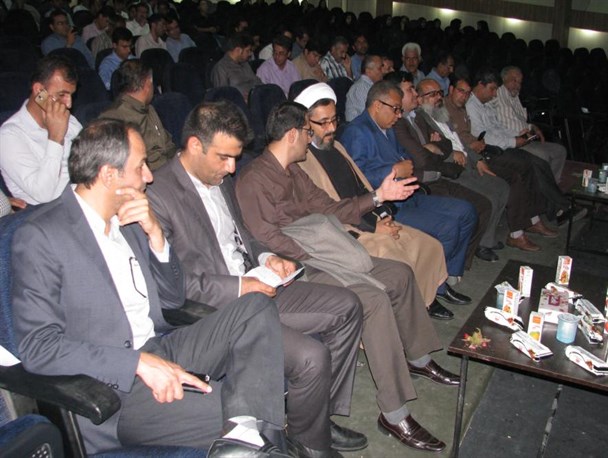 اولین همایش تعاونگران بستک برگزار شد