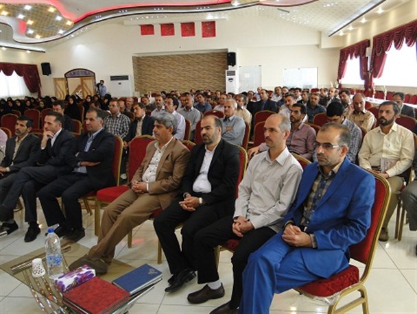 جلسه مدیران مدارس شهرستان برخوار برگزار شد/ تصاویر