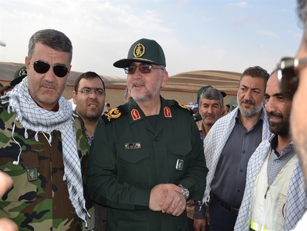 بازدید فرمانده سپاه عاشورا از بیمارستان صحرایی شهرستان چاراویماق