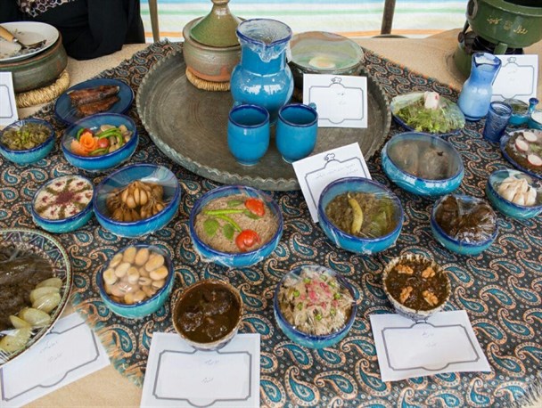 گزارش تصویری از جشنواره غذا در صومعه سرا