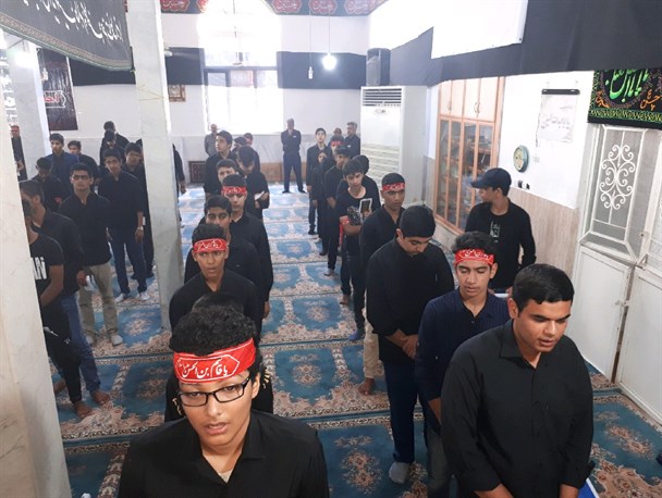 تجمع بزرگ سوگواری نوجوانان عاشورایی کلاله انجام شد+ تصاویر و فیلم